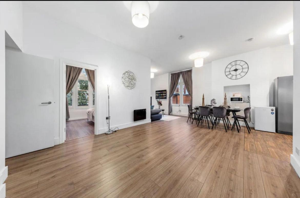 Majestic 2-Bedroom Flat In Knightsbridge-Hyde Park Kb70 London Eksteriør billede